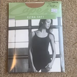 NWT Capezio Ultra Soft Transition Tight
